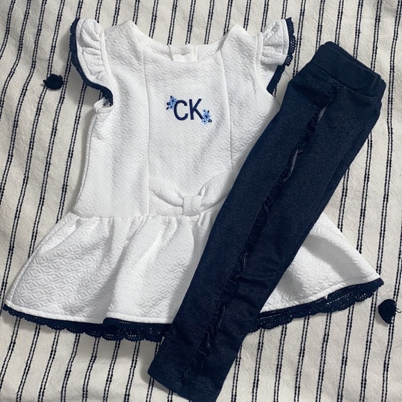 Calvin Klein Jeans 2 Piece Set - Picture 1 of 13